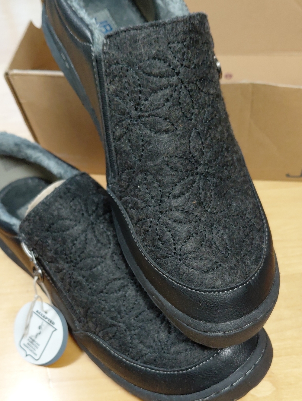 New! JBU Black Memory Foam Jambu Shoes